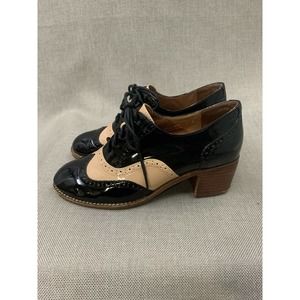 Stylish Black and Tan Women's Loafers